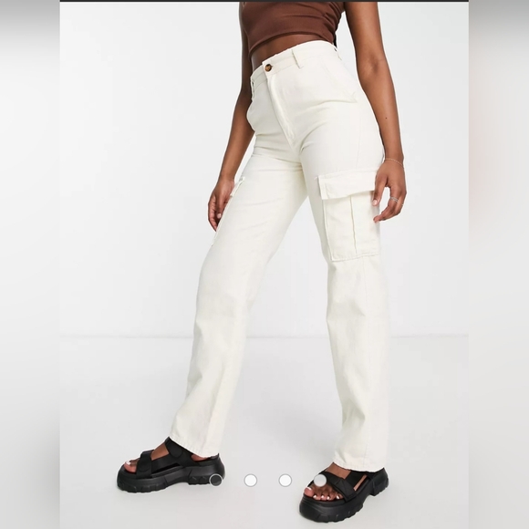 NWT Stradivarius straight leg cargo trousers in ecru - Picture 4 of 11